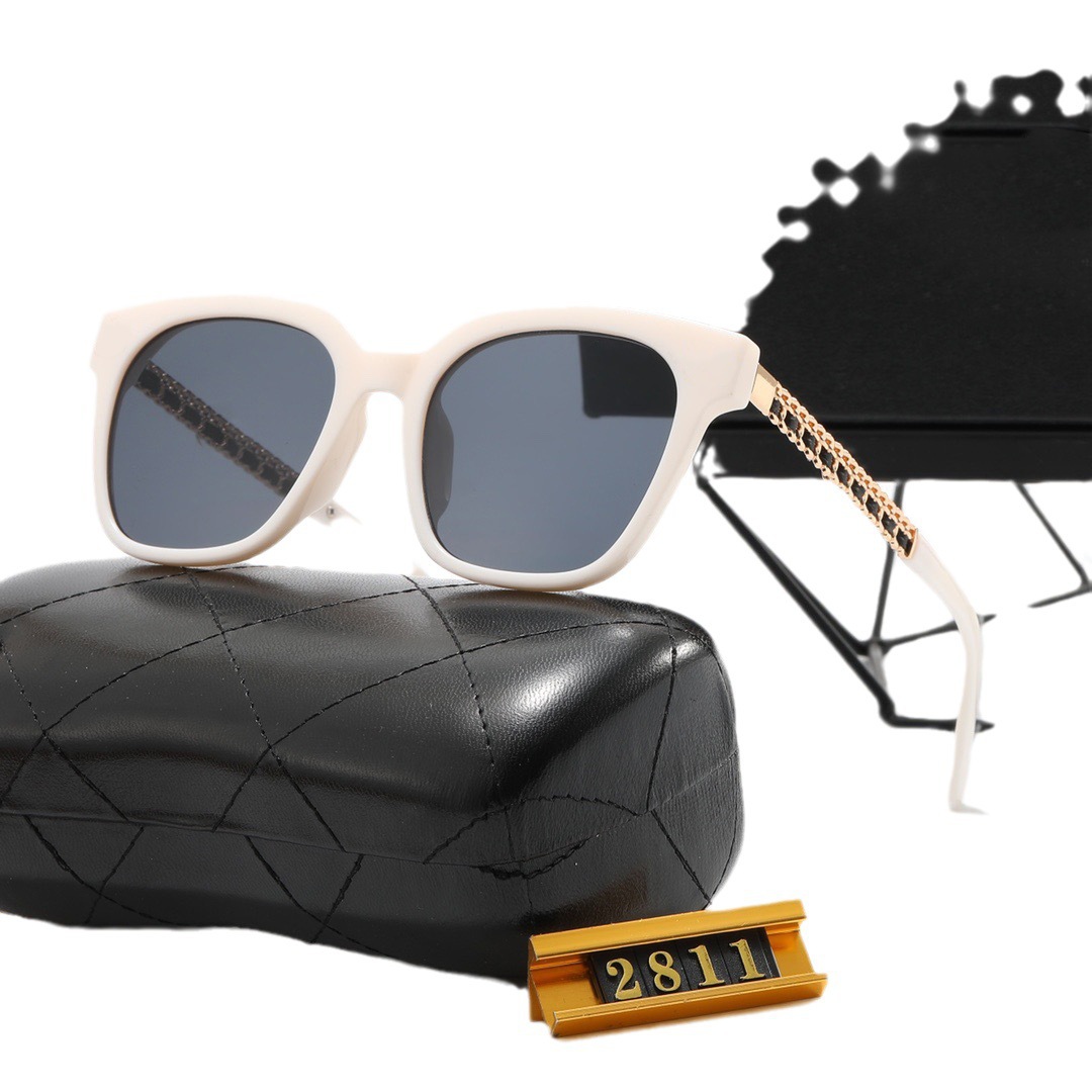 New overseas sunglasses for men and women square street photo sunglasses, classic travel fashion driving glasses 2811_voghion.com