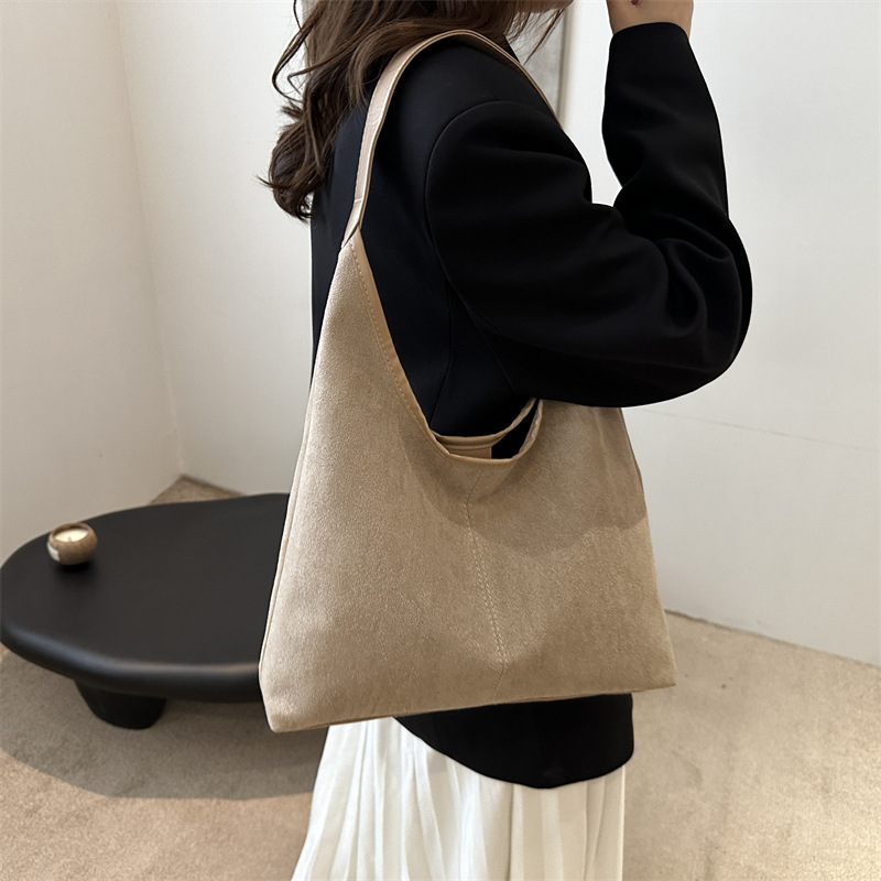 2024 otoño y invierno nuevo estilo retro personalidad viaje mochila de hombro de gran capacidad de moda casual simple bolso de tote