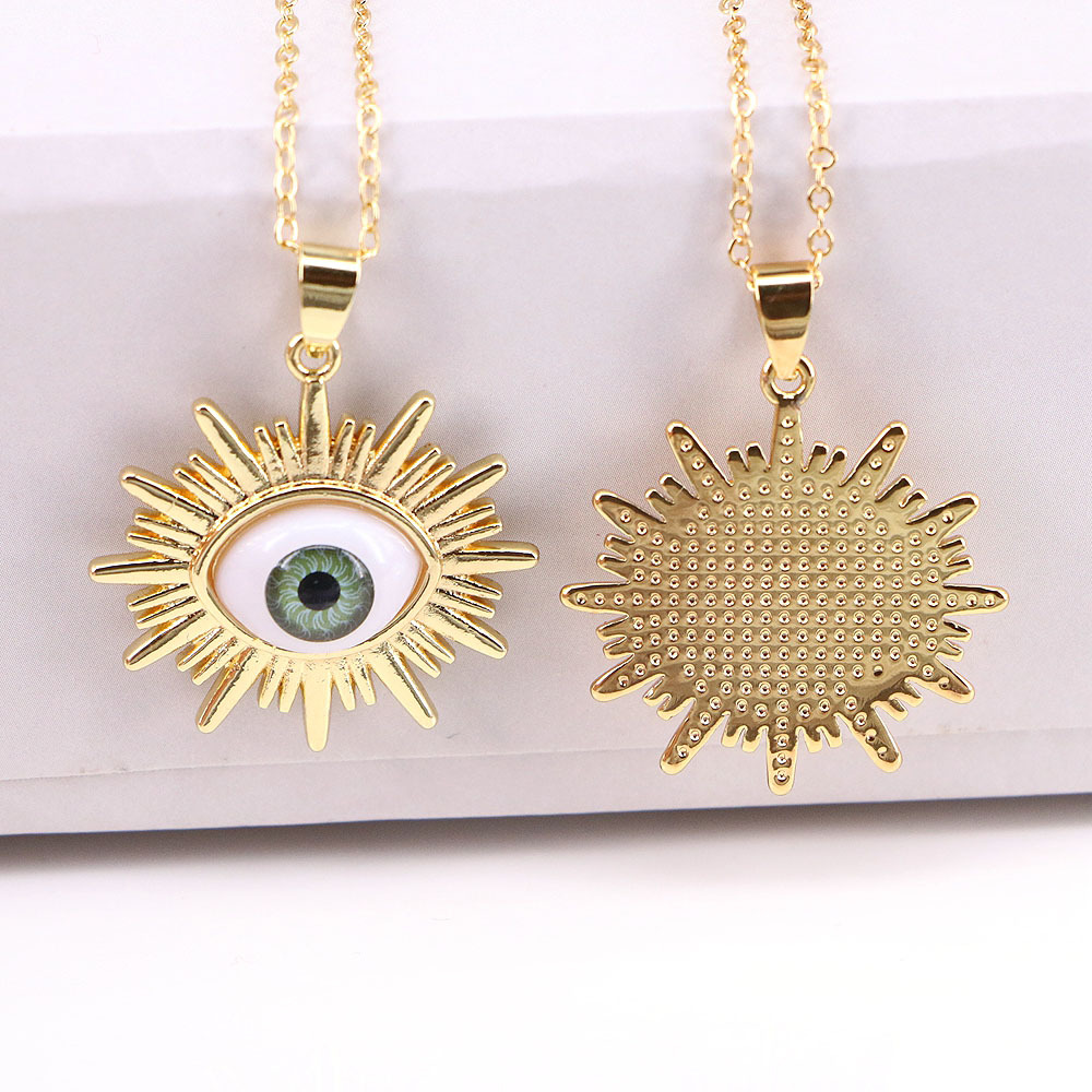 European and American Retro Demon Eye Pendant Necklace Copper Clavicle Chain