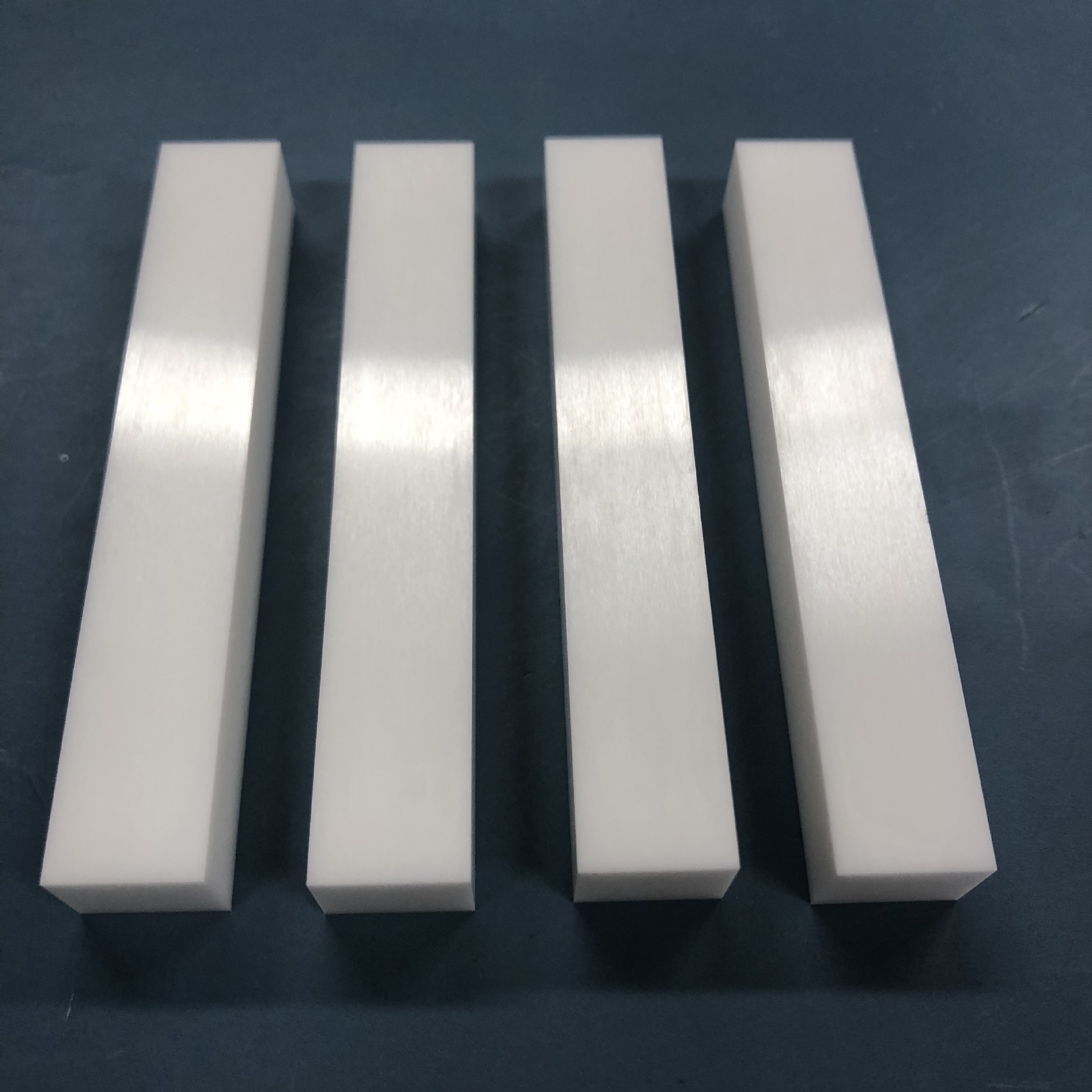 定制 钇稳定白色氧化锆陶瓷块 绝缘耐磨氧化锆陶瓷板