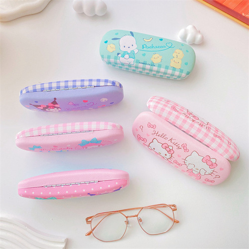 Cartoon cute girl heart student myopia glasses case little white dog Kuromi glasses storage box anti-pressure storage box