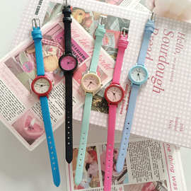 复古小表盘女士手表新款时尚高级感时装学生皮带小众考试腕表百搭