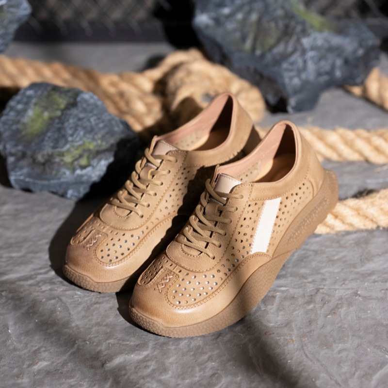 Travel Summer Low-Cut Cut Out Casual Shoes for Men, Soft and Elegant First-Layer Cowhide Forrest Gump Shoes, Retro Lace-Up Sneakers