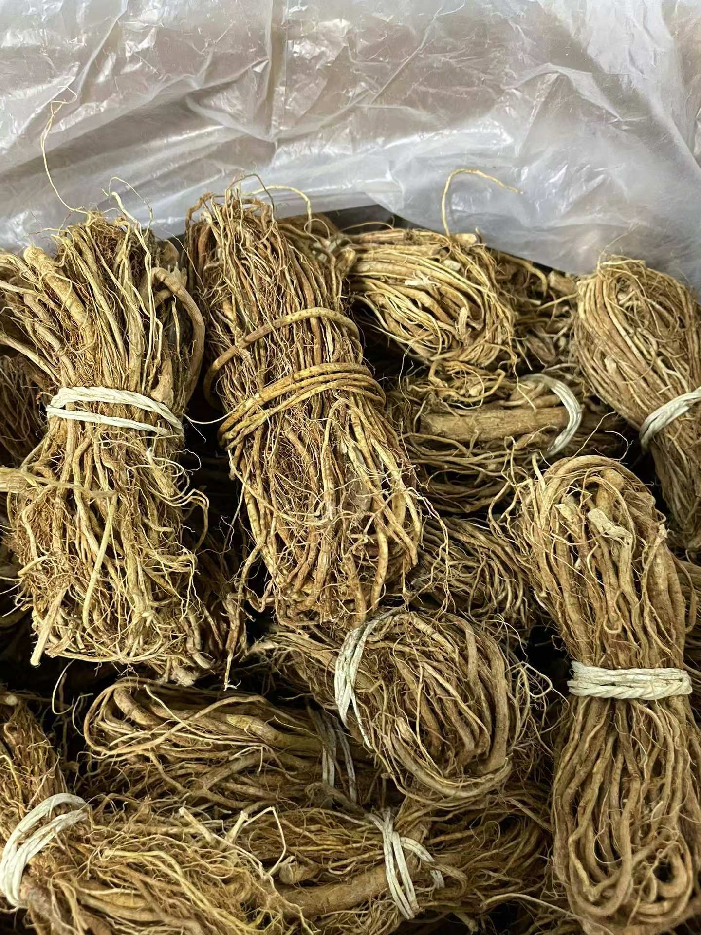 Dried Wuzhimaotao Root Bundles Cantonese Soup Herb 50g overview