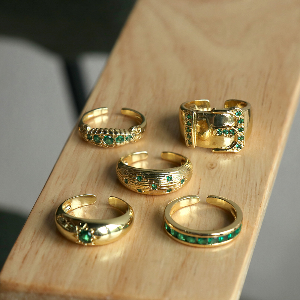 Fashion Retro Micro-inlaid Green Zircon Open-end Gold-plated Ring display picture 4