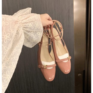 �F؛��С��Ů���Ϸ�ʽ���|һ�֎����^��ЬŮ�_�h�ێ���՜\�چ�Ь