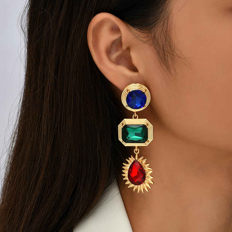 Retro Contrast Color Long Geometric Rhinestone Creative Trend Earrings Wholesale display picture 2