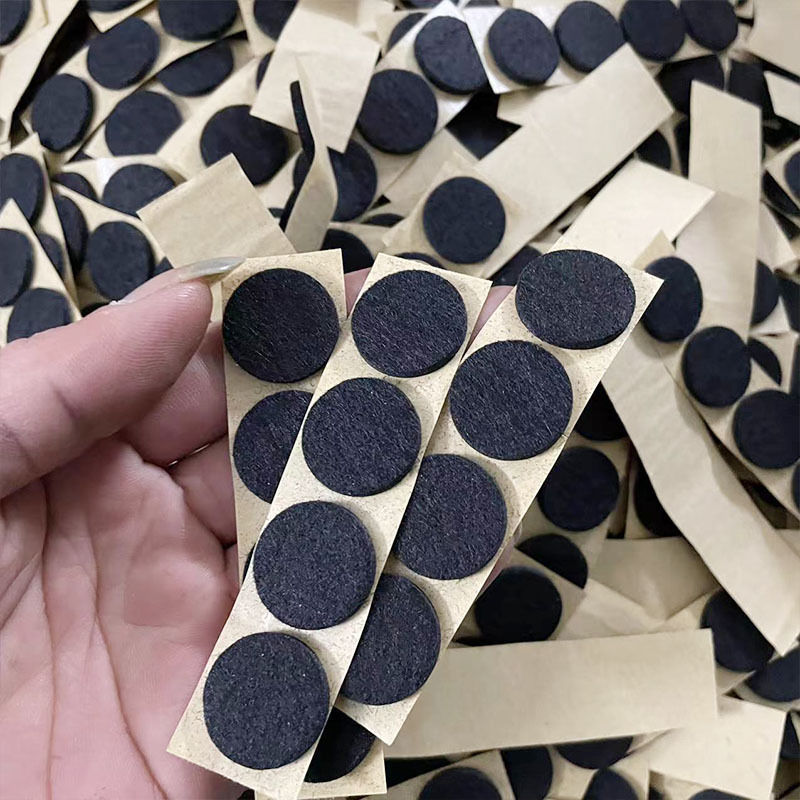 厂家自粘防滑毛毡垫片圆形不织布脚垫桌椅家具静音耐磨毛毡脚垫