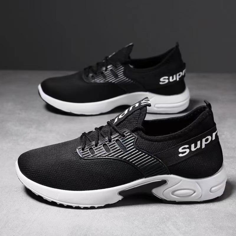 Zapatos de hombre transfronterizos Nuevos zapatos transpirables zapatillas de deporte de moda Zapatos casuales zapatos de tela zapatos de fábrica al por mayor