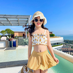 Children's swimwear set, separate two-piece for girls, 2023 new cute polka dot swimsuit for little girls, medium and small children, vacation swimwear