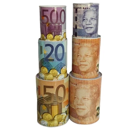 储蓄罐;相框、画框;金属罐