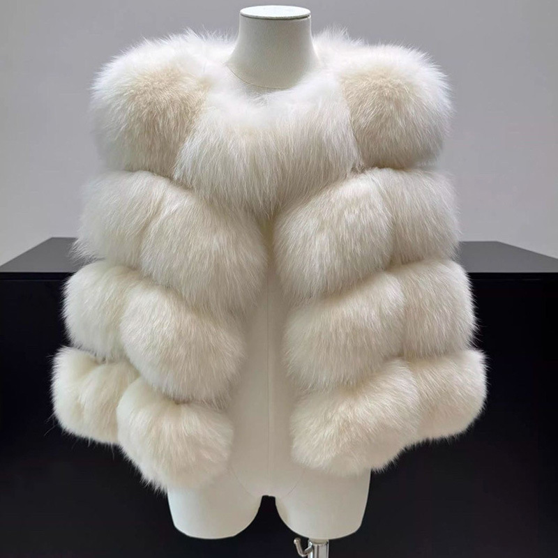 32-Piece Four-Section Classic Style Patchwork Short Faux Fox Fur Vest, Simple and Versatile, Stylish and Fashionable Women's Jacket