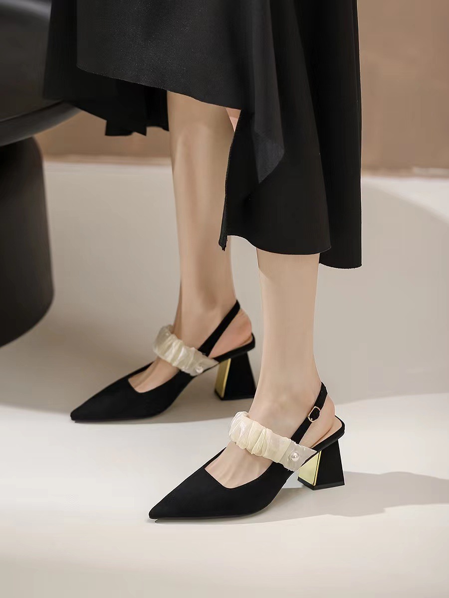 Elegante dames slingback pumps met hak voor de zomer_voghion.com