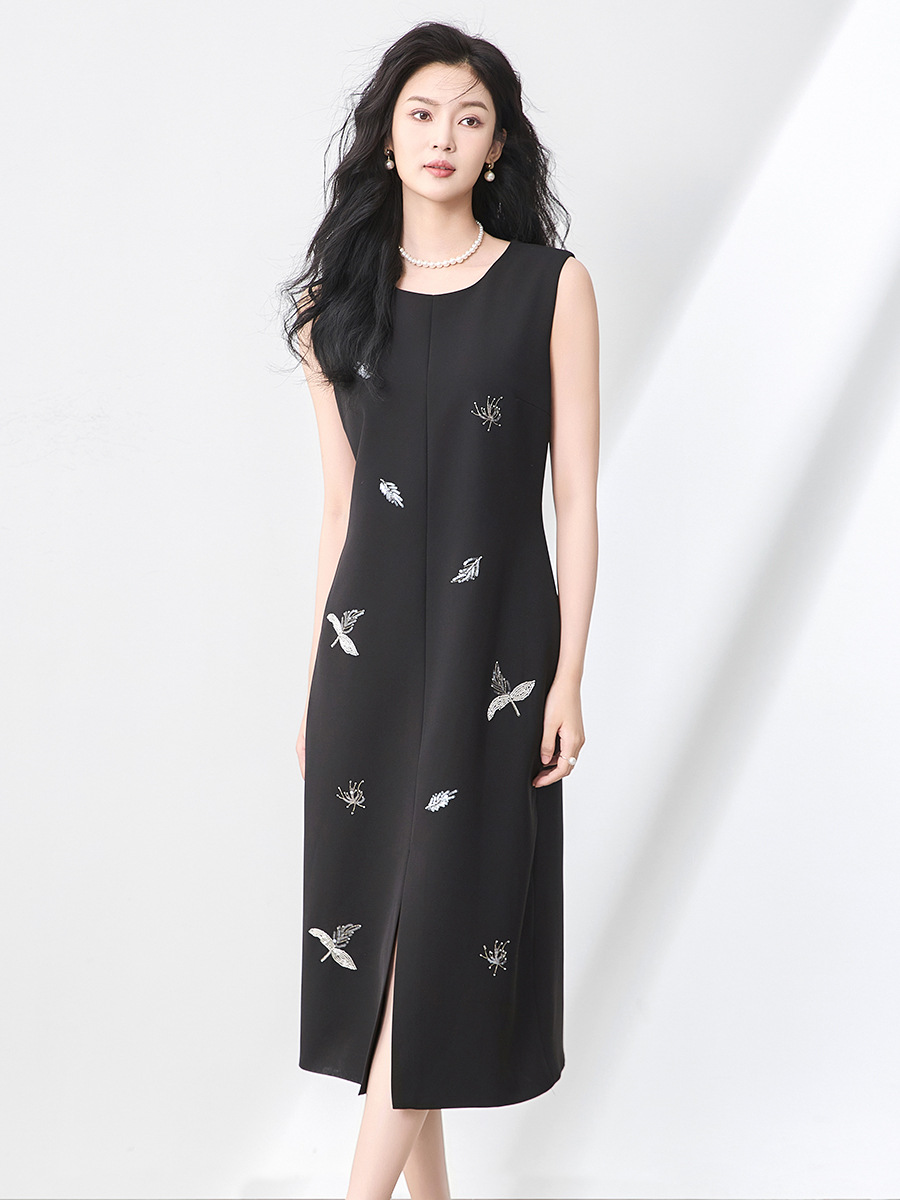 Váy liền thân nữ cổ tròn không tay đính hạt sequins tôn dáng — Màu đen