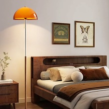 法式中古风客厅艺术感落地灯卧室床头复古沙发旁边高级感立式台灯