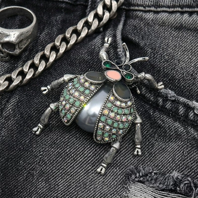 Beetle Pin, Creative Clothing – Yaxa sancaqları - pearl-beetle