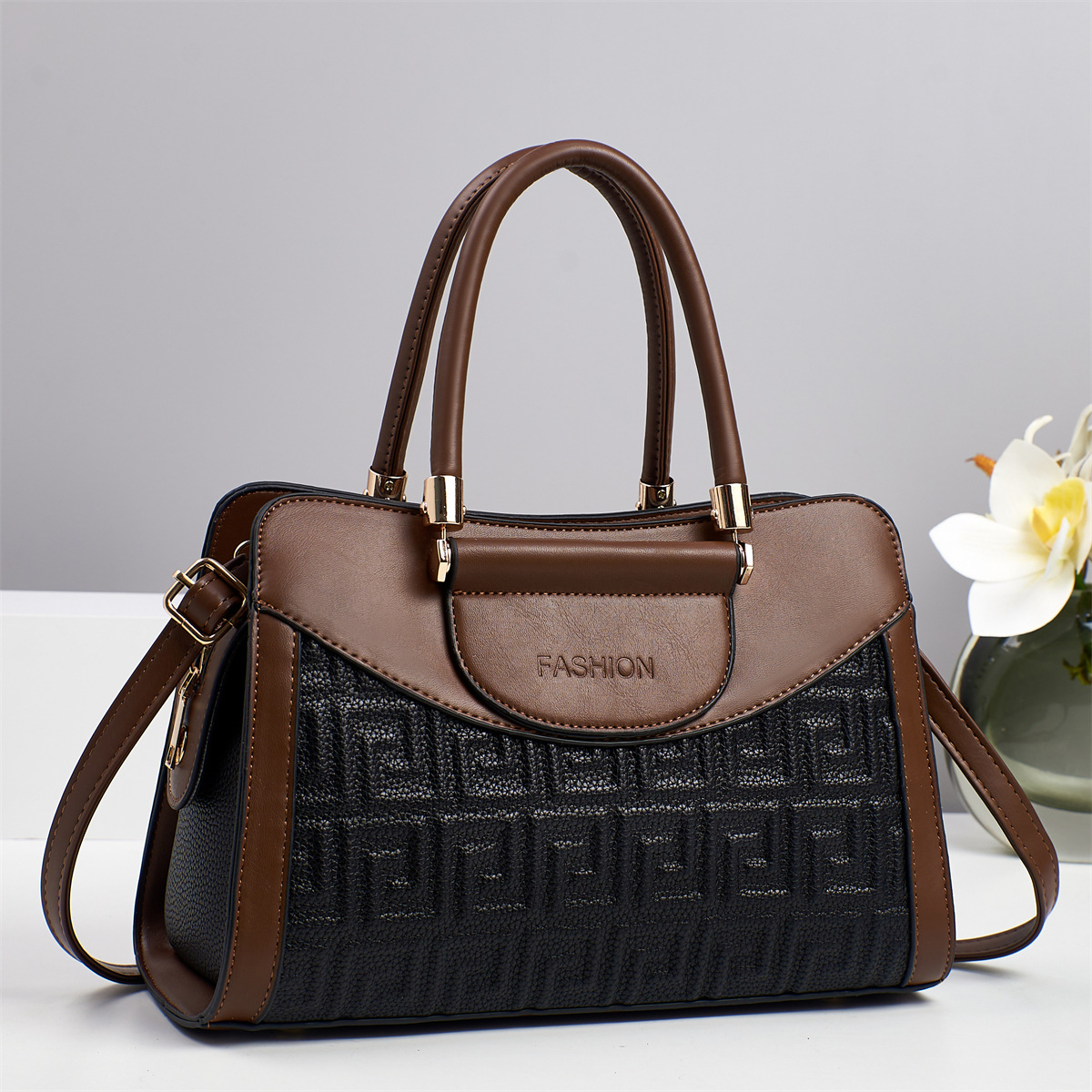 Capacidad Tote bag femenino 2025 nueva primavera y verano casual bolso de hombro portátil bolso grande de cercanías