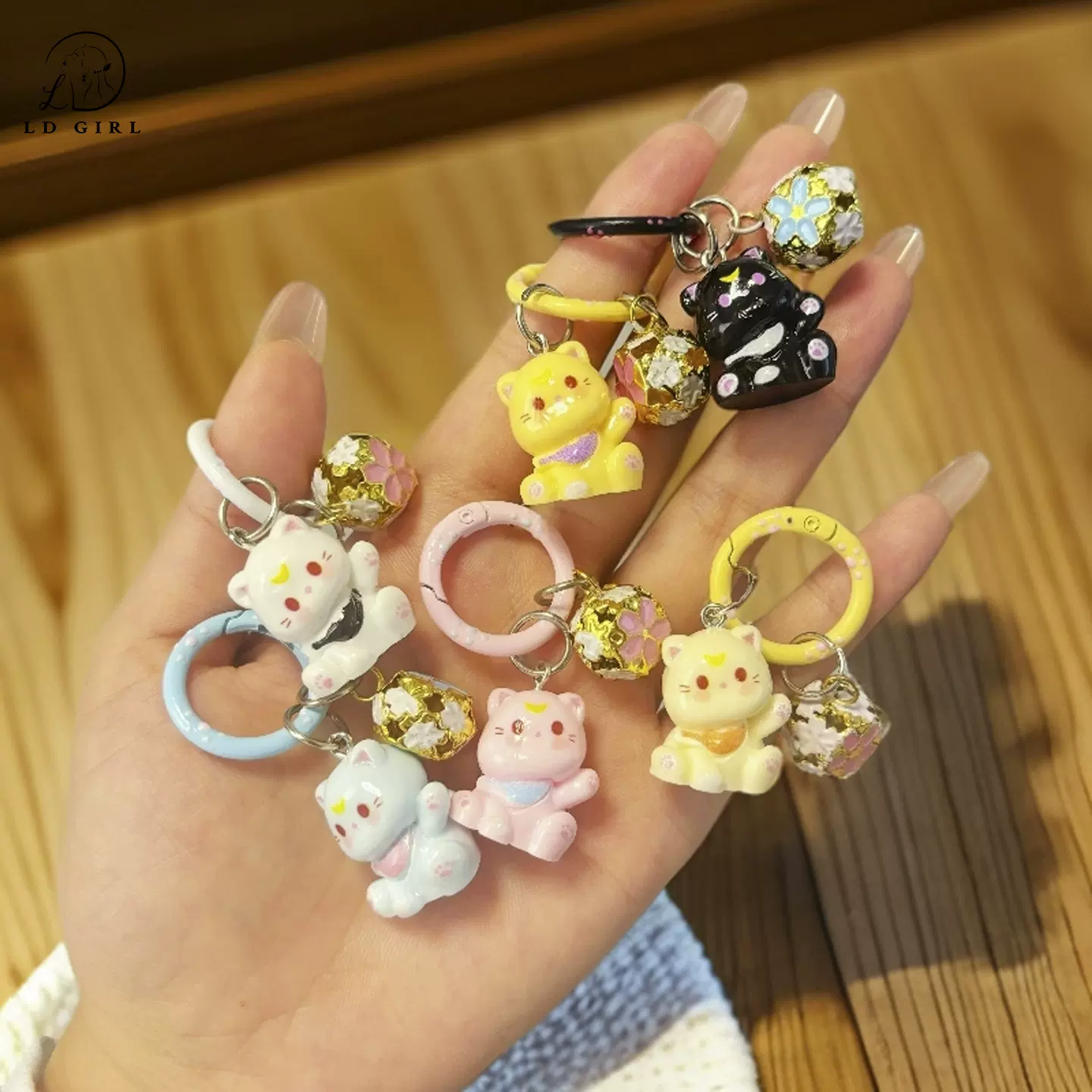树脂猫咪卡通钥匙扣学生书包可爱挂件少女包包配饰饰品礼物卡通