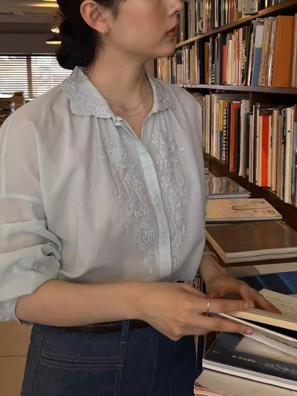 2025 AW 清晨薄雾古典刺绣细纱全棉慵懒清透防晒衬衫|undefined