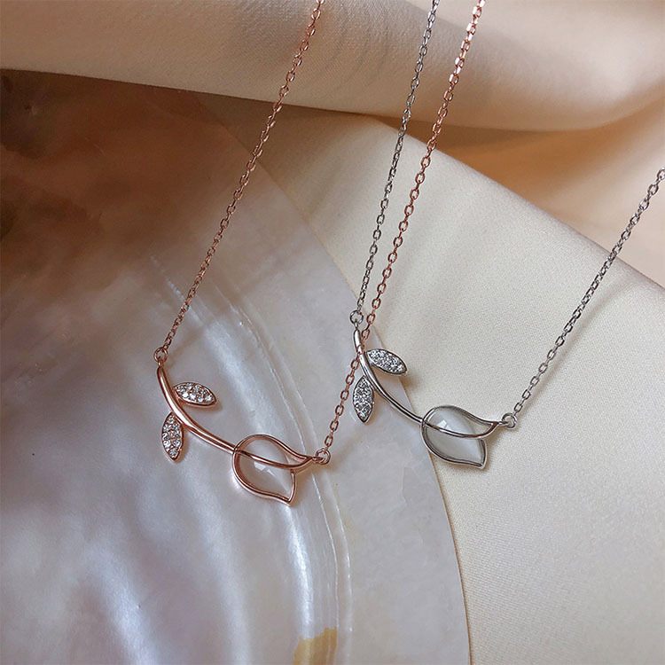 Luxe halsketting met zonnebloemmotief en tulp voor dames, lichte, hoogwaardige parelmoeren rozenbloem sleutelbeenketting, online verkrijgbaar_voghion.com