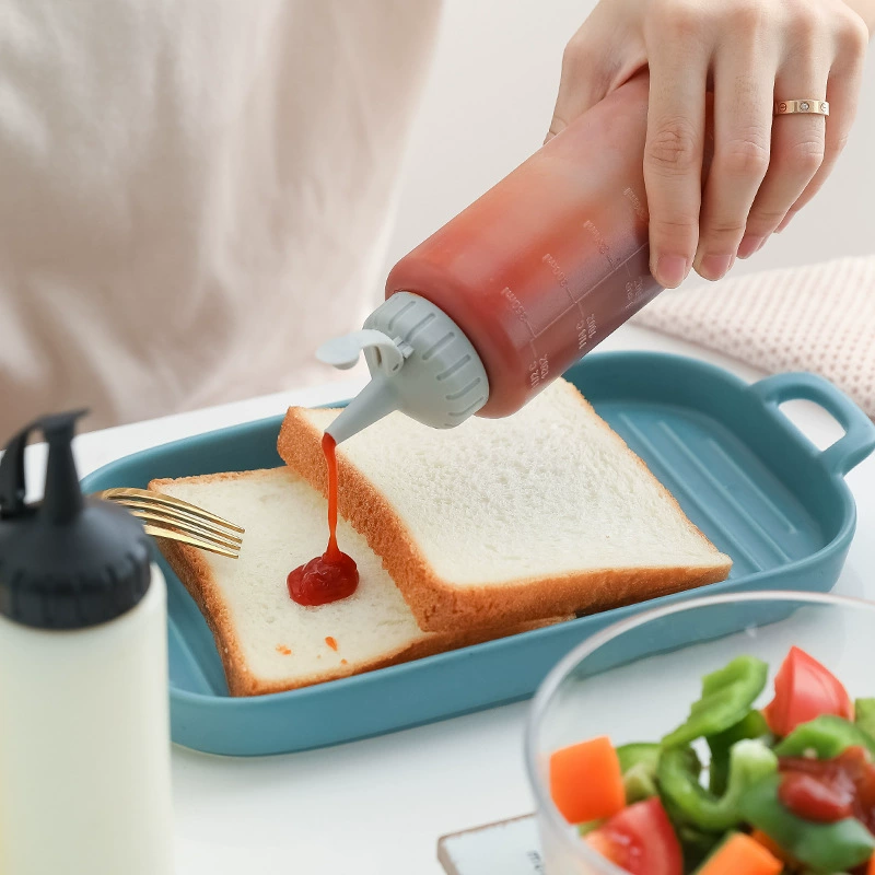 Squeeze Sauce Bottle, Pointed Nozzle with Lid, Measurement Scale, 175 / 350 ml Options