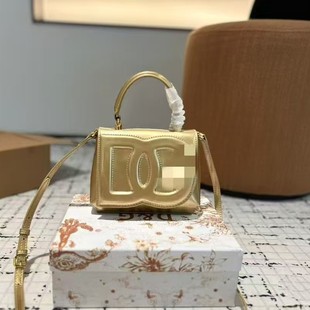 25�걬��������羳��Ƥ��Ů�ٴ�б����r�������С�����Y���b�b