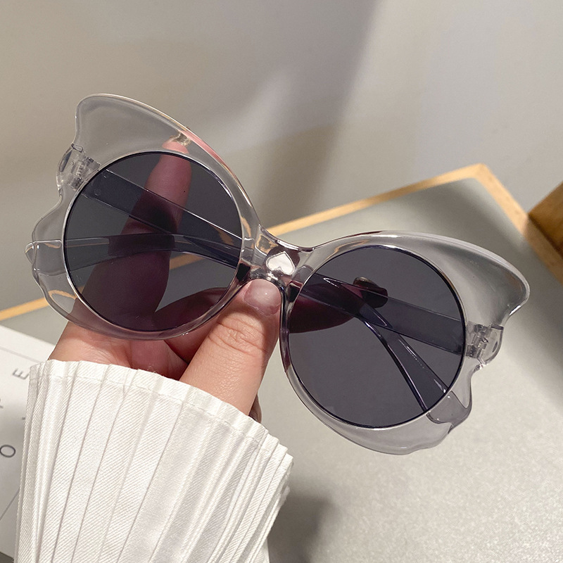 Caja grande en forma de mariposa Gafas de sol vintage modernas Gafas de sol punk de moda europea y americana