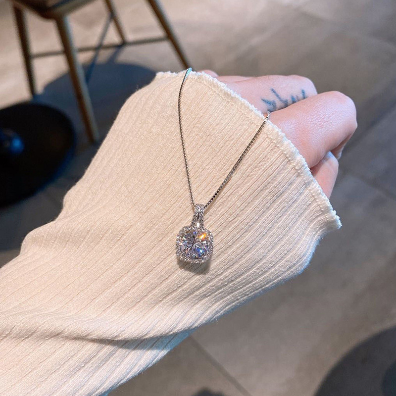 Corea del Sur Harajuku clásico simple caja de la joyería de la cadena diamante cuadrado diamante corto cristal ZIRCON clavícula cadena collar al por mayor