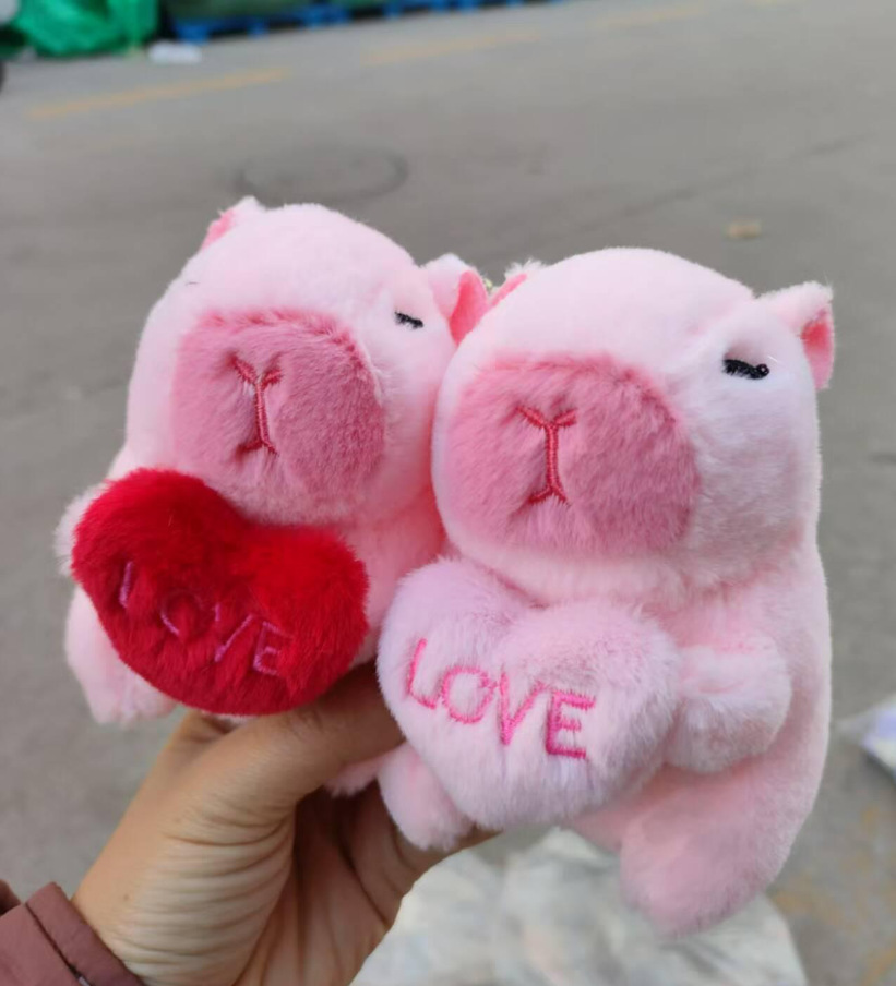 핑크 포옹 카피바라