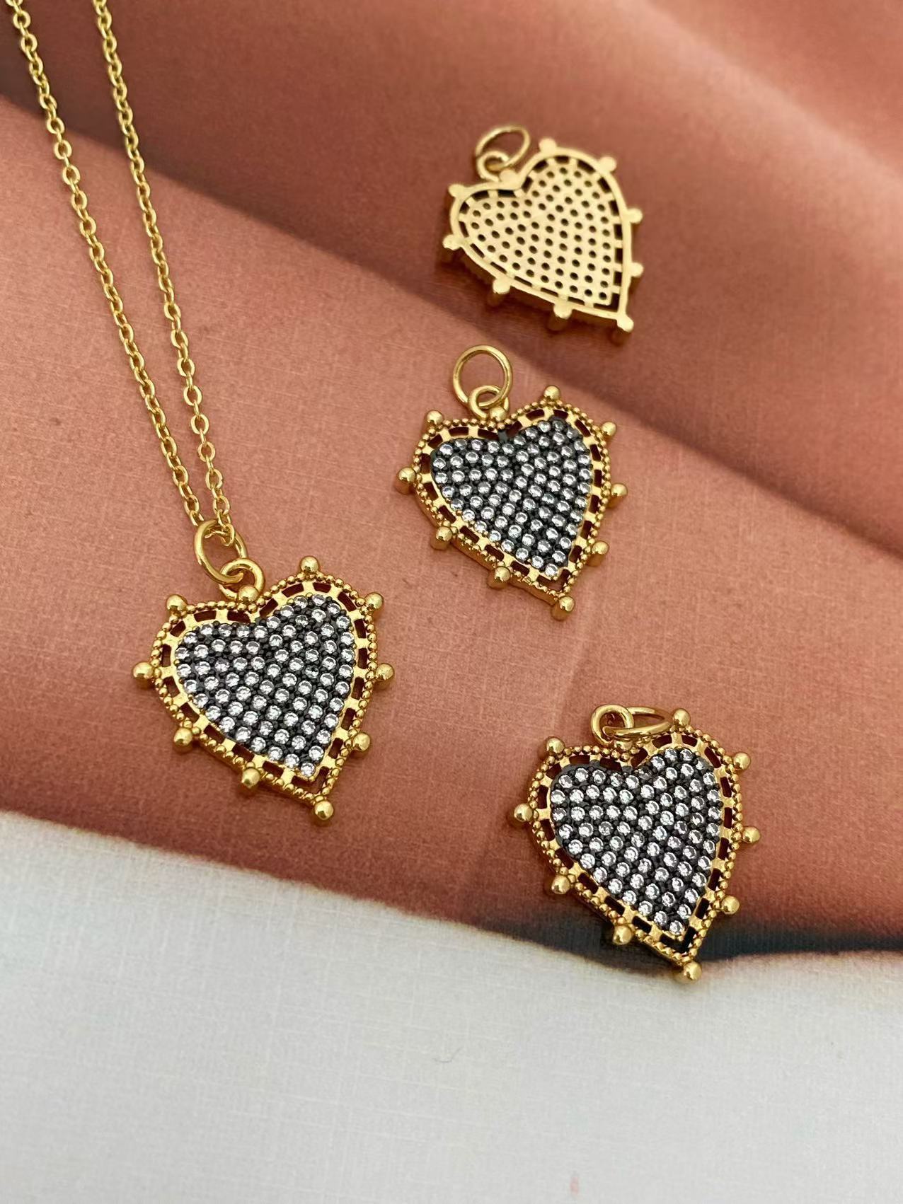 Copper Material Heart Shape Pattern 1 Piece Copper 18K Gold Plated Heart Shape DIY Jewelry Accessories Pendant Chain
