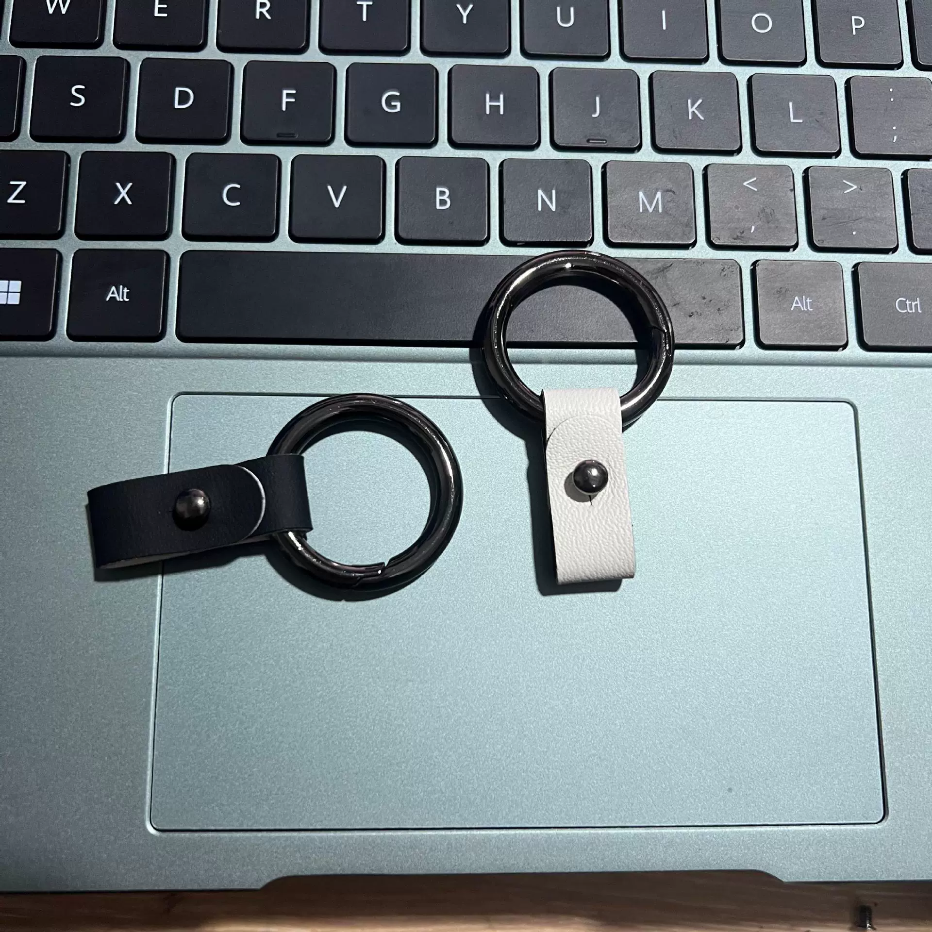 Универсальный автомобильный брелок, изысканный, компактный, простой, интернет-знаменитость, персонализированный, высококачественный автомобильный брелок для ключей с защитой от потери на талии.