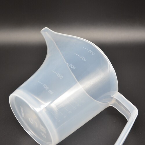 500ML Graduated Long Spout Plastic Measuring Cup Spill-Proof Tip Test Measuring Cup Baking Measuring Cup Industrial Use