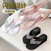 女款足弓支撑式人字拖鞋，舒适休闲，适合夏季海滩穿着，系带式凉