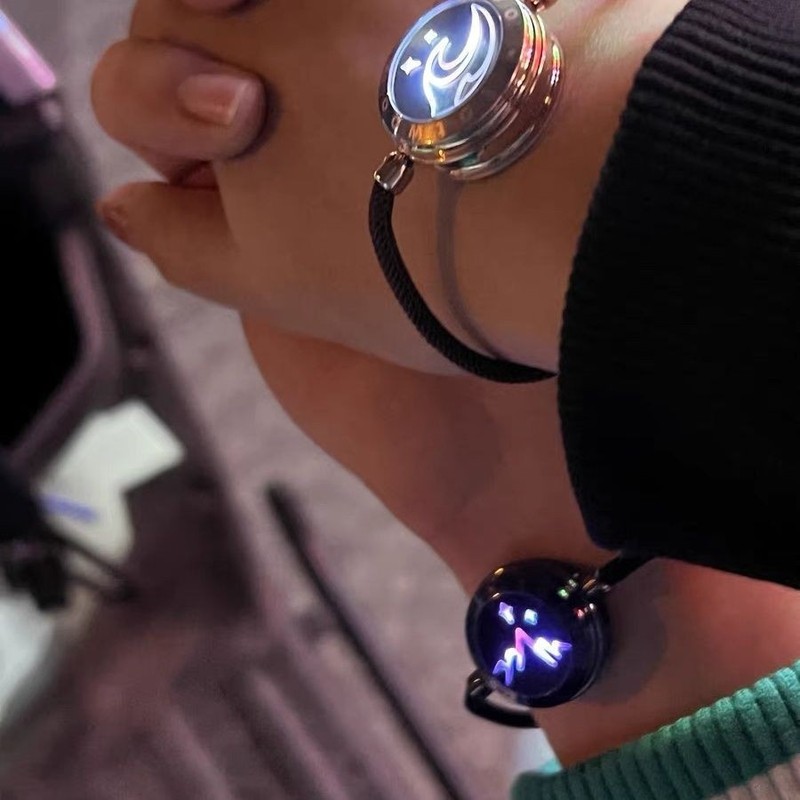Totwooディザリングカップルの手環が光る異地恋神器ブレスレット七夕バレンタインデープレゼント潮|undefined