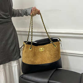 小香风复古大容量托特包女2026新款撞色链条腋下包百搭手提单肩包