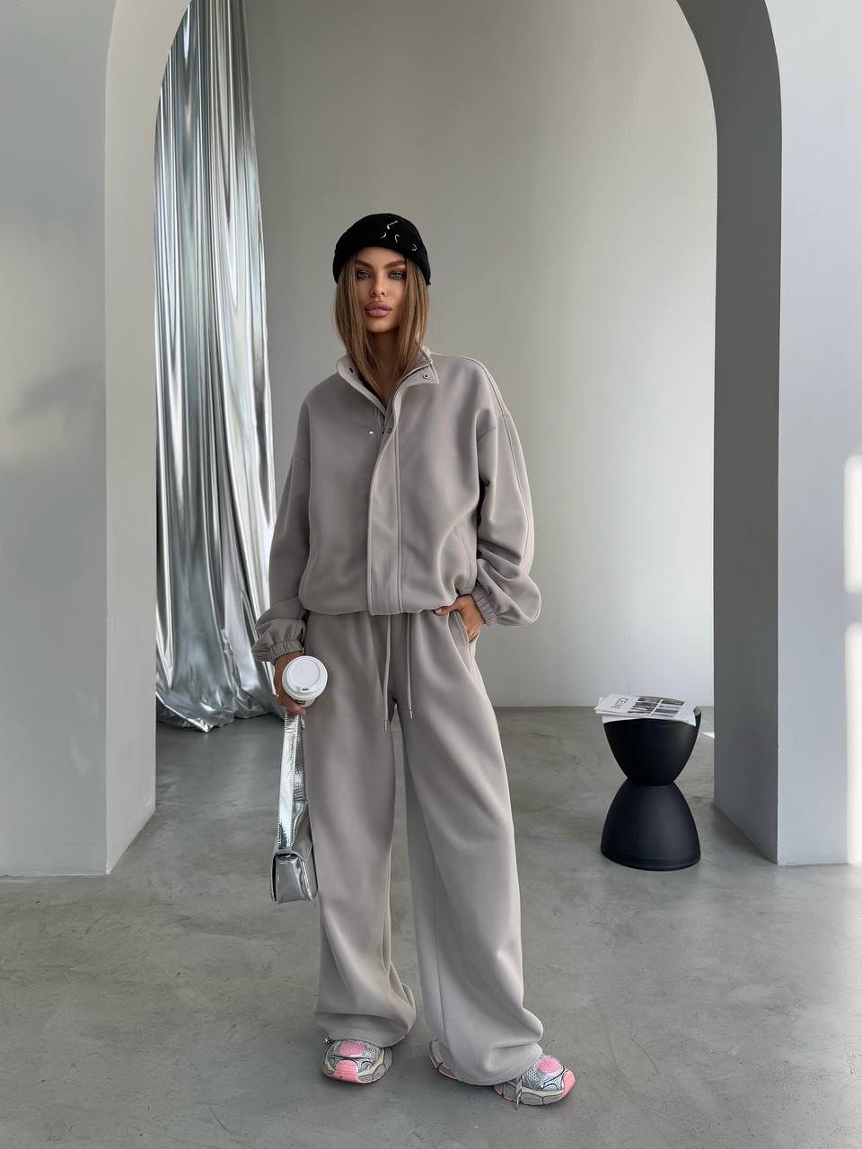 Minimalist Zip-Up Hoodie & Straight-Leg Pants Set – 95% Cotton Lounge-to-Street Coord (Oversized Fit, Neutral Palette, Wrinkle-Resistant)​_voghion.com