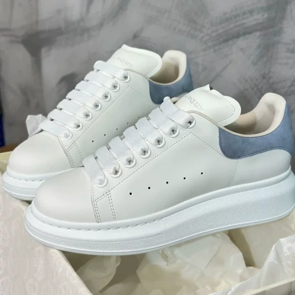 Factory McQueen white sneakers for men and women 2026 genuine leather thick-soled casual shoes with internal height increase, versatile couple's sports sneakers