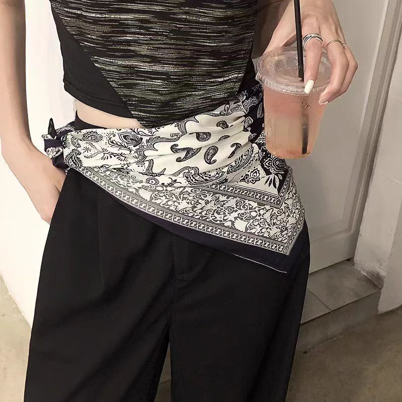 Verano bufandas de seda de cuello bufandas de seda 70 seda de imitación mujer flores de anacaju rojo retrógrado bufandas al por mayor