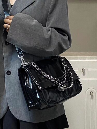 Niche high-end armpit bag hand-held women's 2024 new chain versatile large-capacity shoulder bag crossbody bag
