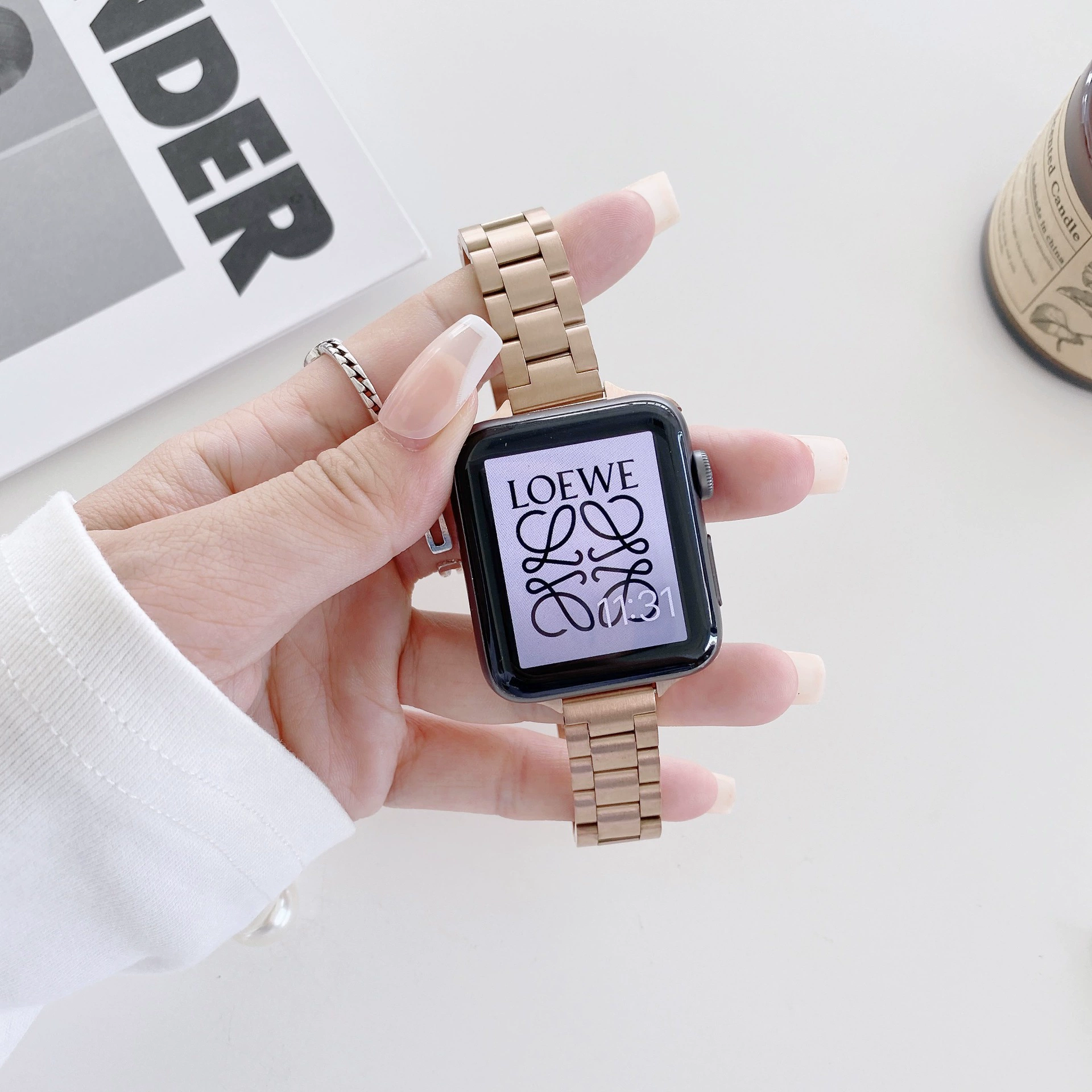Подходит для Apple IWATCH7 поколения три тонкий ремешок SE456 поколения деловой досуг три стальных часов