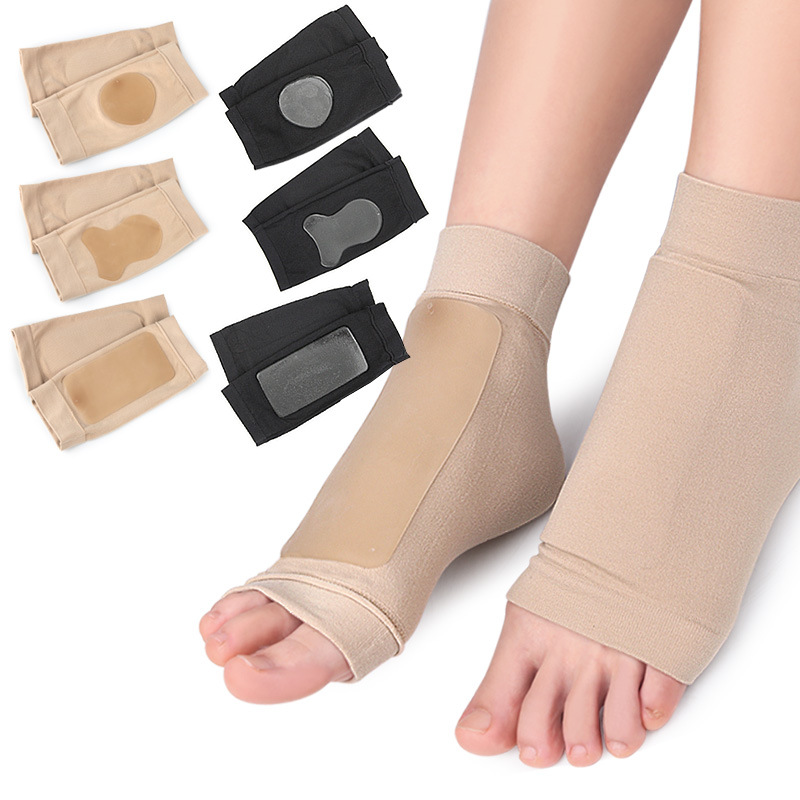 Moisturizing gaiters for men and women