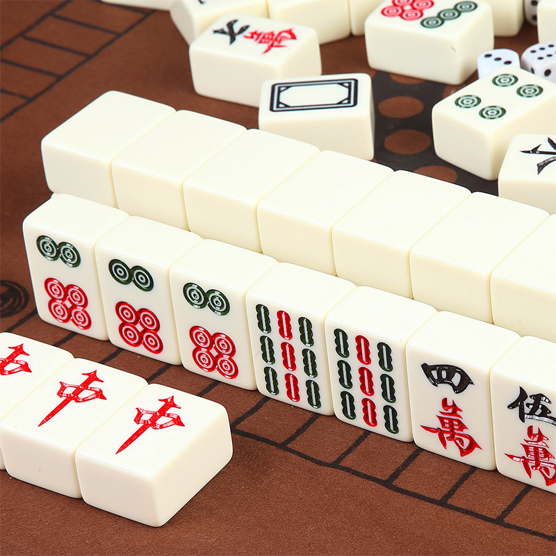 Family Mahjong Tiles for Home Use, Large and Small Sizes, High-End Ivory Color, Durable and Resistant to Falling, Red Middle Tiles, Solid Color Complete Set Family Mahjong Tiles for Home Use, Large and Small Sizes, High-End Ivory Color, Durable and Resistant to Falling, Red Middle Tiles, Solid Color Complete Set