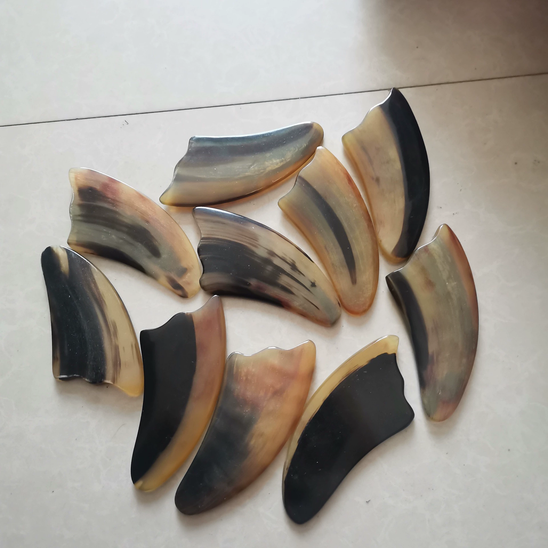 Производитель оптом Ню Кettle Scrape Board Premium Sheep Kettle Facial Scrape Board Waist Health Massage Scrape Tablets Sticks