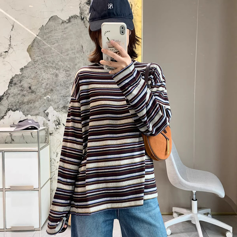 Relaxed Striped Long-Sleeve T-Shirt for Women, Stylish Early Autumn Outfit, Round Neck, Can Be Worn as an Outer Layer or Base Shirt, Trendy Top