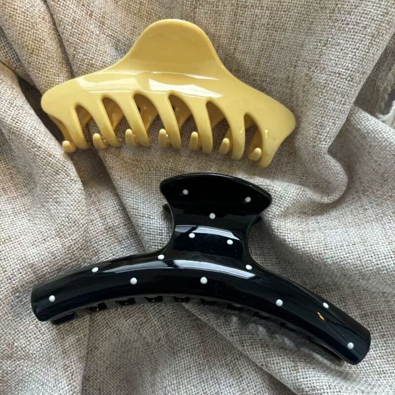 Super Large Acrylic Shark Clip for Holding Cream Yellow and Polka Dots, High-End Hair Clip for Holding Hair on the Back of the Head