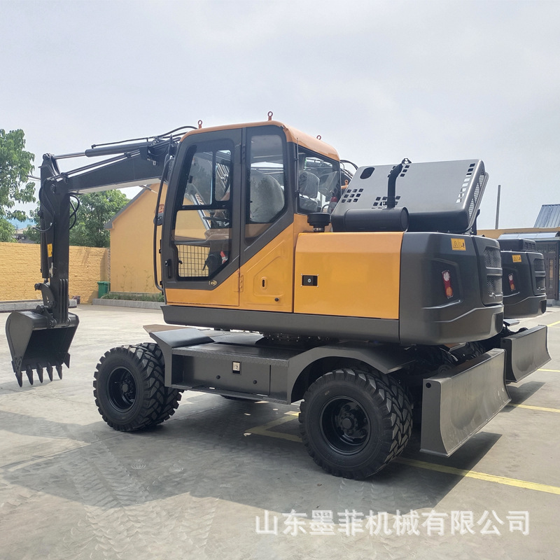 厂家直供轮式挖掘机 轮式挖掘机库存价新疆供应