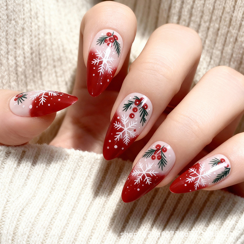 Box of 24 Pieces of European and American Amazon Wearable Nail Tips, Nail Art Tips, Winter Christmas Snowflake Red Berry Finished Product