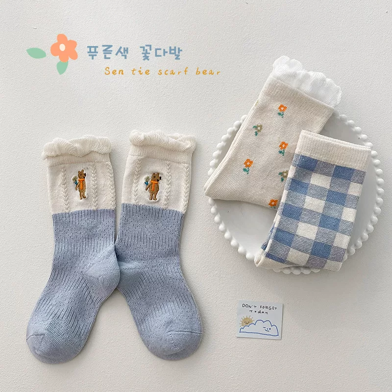 Autumn cartoon knee socks, with little bears, with embroidery, Korean style, mid-length, wholesale