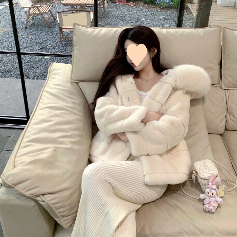 2025冬の新型の若いタイプの環境保護のミンクの毛の襟は帽子の皮の厚い毛のコートの女性の中で長いです。|undefined