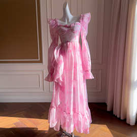 法式仙女甜美粉色绒雪纺印花连衣裙气质方领钉珠喇叭袖长裙 68264